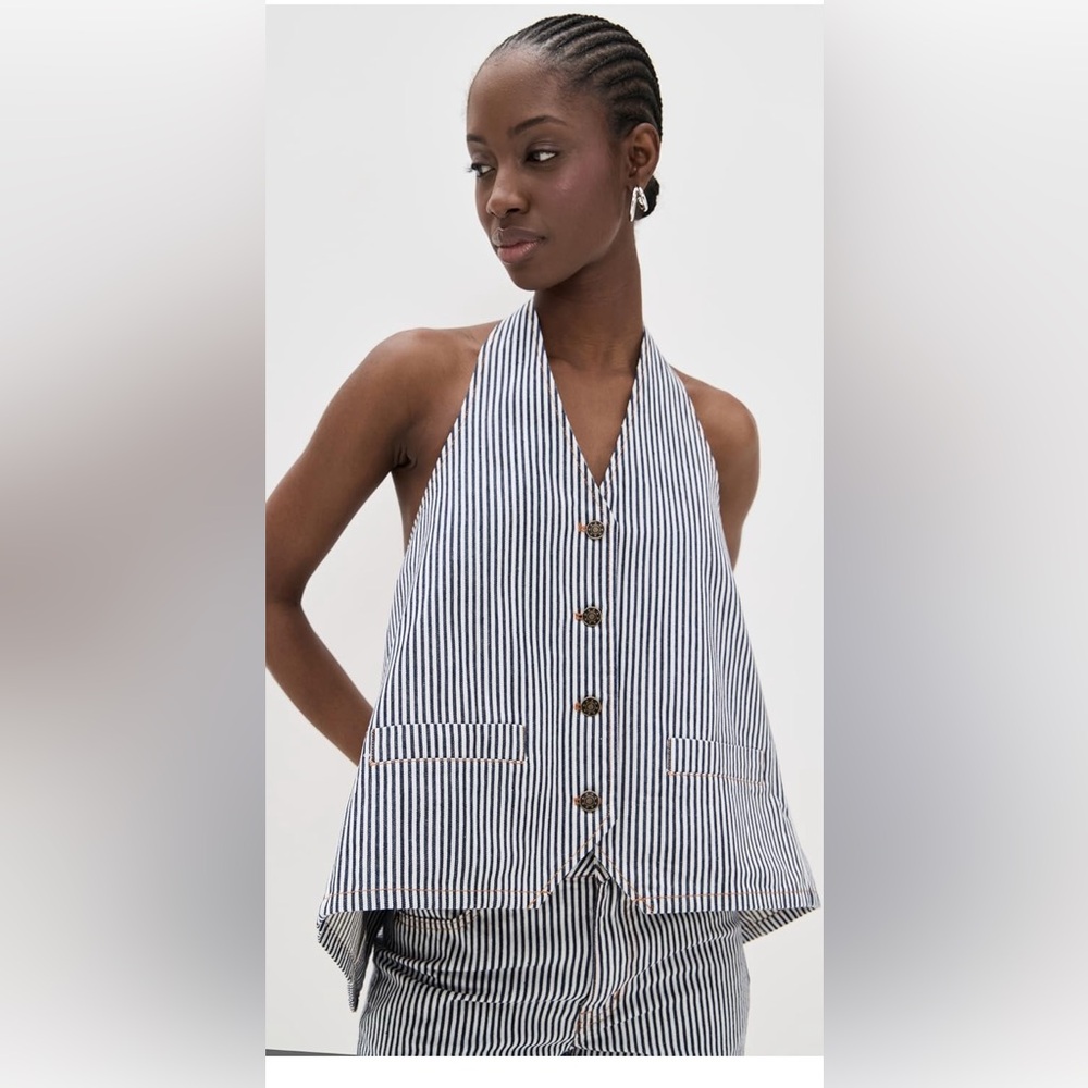 Lioness Hills Halter Neck Top with Buttons